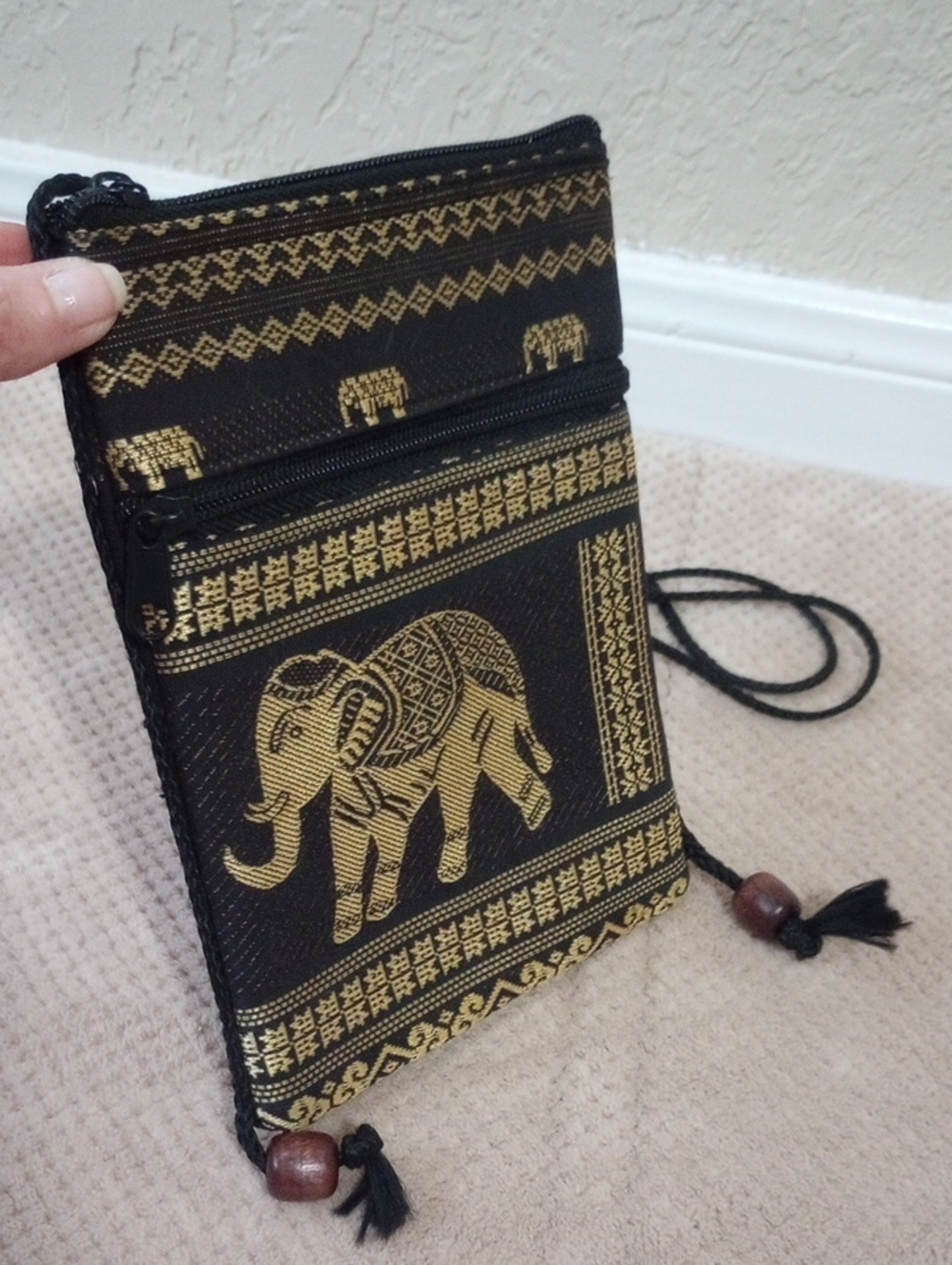 Lucky Elephant Crossbody Bag - Picture 5 of 6